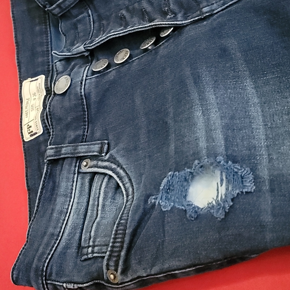 Free People destroyed Ragen Button Front   Jeans 👖 - Picture 6 of 8